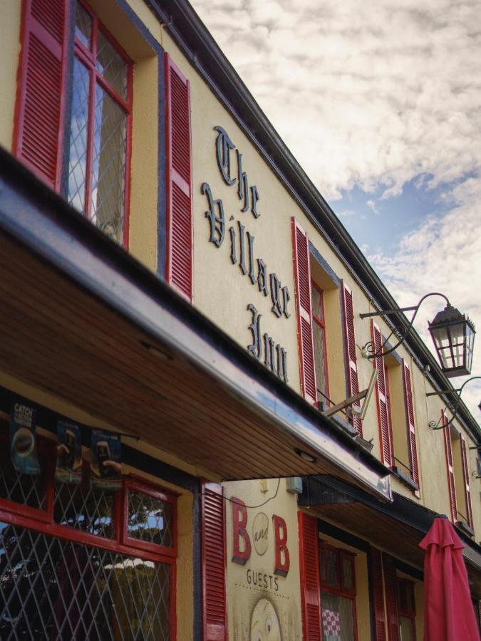 The Village Inn Bohola Luaran gambar